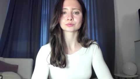 Snapshot of dream_nicole02 chatting on 03-09-26, 07:56 Nicole online show from 03-09-26, 07:56