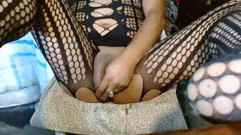 Snapshot of dream_real chatting on 02-14-26, 10:17 dreamreal online show from 02-14-26, 10:17