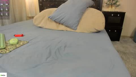 Mari online show from 12-20-24, 09:32