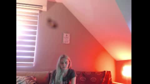 A girl online show from 01-10-26, 08:05