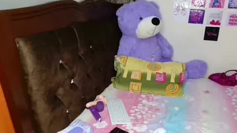 Dreameyes online show from 02-20-26, 06:41