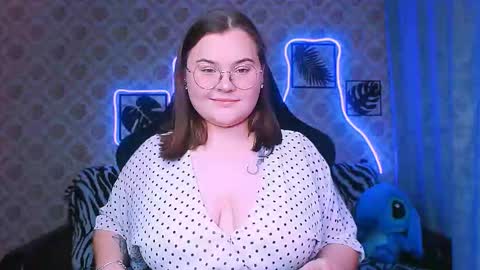 dreamforyoue2 online show from 11-11-25, 08:20