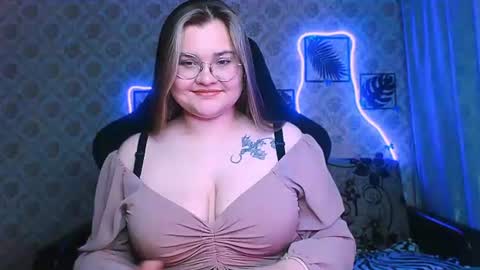 Snapshot of dreamforyoue2 chatting on 06-16-26, 05:15 dreamforyoue2 online show from 06-16-26, 05:15