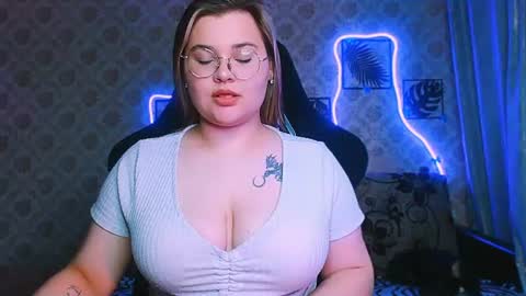 Snapshot of dreamforyoue2 chatting on 06-17-26, 05:14 dreamforyoue2 online show from 06-17-26, 05:14