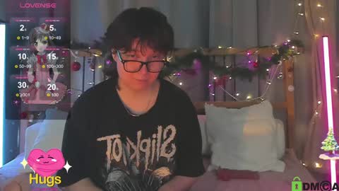 Snapshot of dreamgirllove chatting on 12-22-24, 05:01 Billy online show from 12-22-24, 05:01