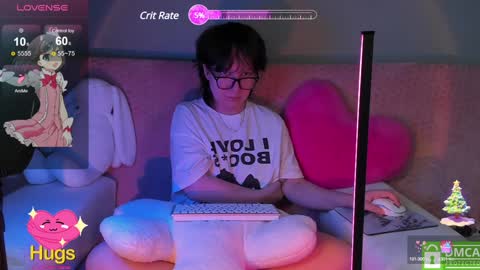 Snapshot of dreamgirllove chatting on 01-19-25, 08:29 Billy online show from 01-19-25, 08:29