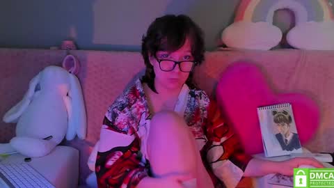 Snapshot of dreamgirllove chatting on 02-06-25, 05:25 Billy online show from 02-06-25, 05:25