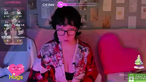 Snapshot of dreamgirllove chatting on 02-16-25, 12:30 Billy online show from 02-16-25, 12:30