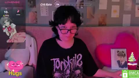 Snapshot of dreamgirllove chatting on 02-17-25, 07:26 Billy online show from 02-17-25, 07:26