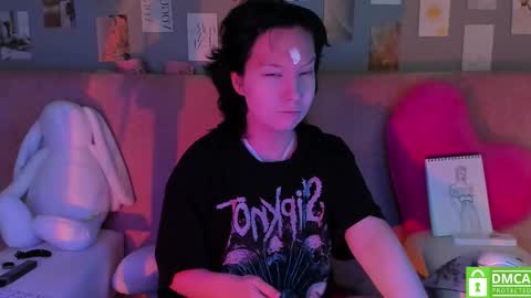 Snapshot of dreamgirllove chatting on 03-05-25, 03:18 Billy online show from 03-05-25, 03:18