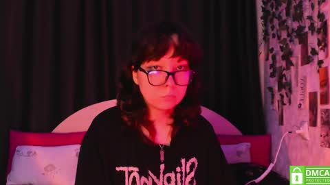 Snapshot of dreamgirllove chatting on 09-23-25, 02:36 Billy online show from 09-23-25, 02:36