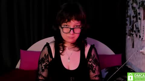 Snapshot of dreamgirllove chatting on 10-16-25, 09:38 Billy online show from 10-16-25, 09:38