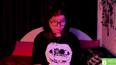 Snapshot of dreamgirllove chatting on 10-17-25, 10:34 Billy online show from 10-17-25, 10:34