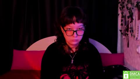 Snapshot of dreamgirllove chatting on 10-19-25, 01:50 Billy online show from 10-19-25, 01:50