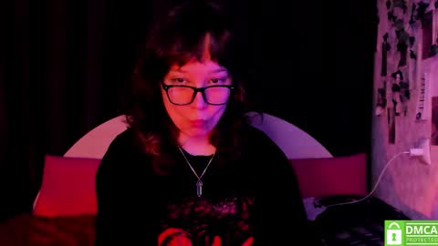 Snapshot of dreamgirllove chatting on 10-24-25, 10:17 Billy online show from 10-24-25, 10:17