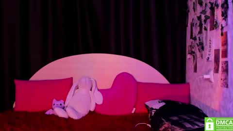 Snapshot of dreamgirllove chatting on 11-06-25, 11:59 Billy online show from 11-06-25, 11:59