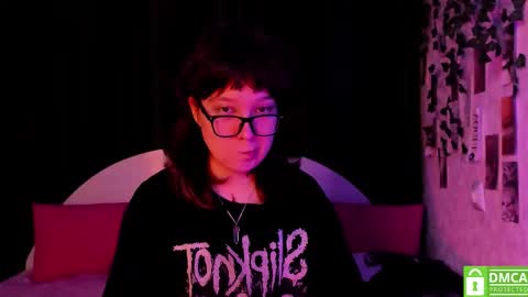 Snapshot of dreamgirllove chatting on 11-10-25, 11:04 Billy online show from 11-10-25, 11:04