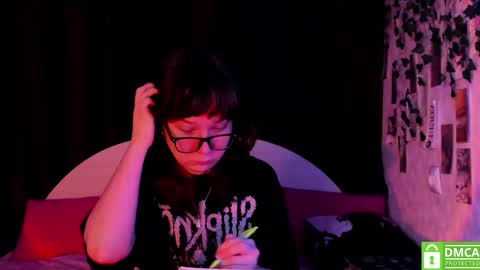 Snapshot of dreamgirllove chatting on 11-13-25, 10:41 Billy online show from 11-13-25, 10:41