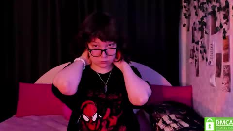 Snapshot of dreamgirllove chatting on 11-21-25, 03:38 Billy online show from 11-21-25, 03:38