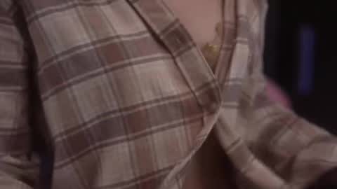 Sarah online show from 02-25-26, 01:04