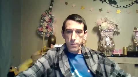 dreamguy38 online show from 11-22-25, 05:39