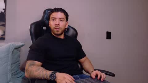 cris online show from 06-20-26, 12:36