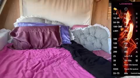 Snapshot of dreamofbarbiex chatting on 10-24-25, 10:00 dreamofbarbiex online show from 10-24-25, 10:00