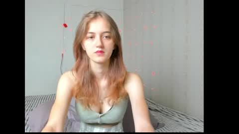 dreamy_pollyyy online show from 06-24-26, 05:28