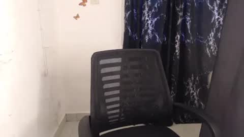 Snapshot of dreamy_wetpussy chatting on 06-09-26, 07:09 BEAUTY online show from 06-09-26, 07:09
