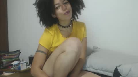 DreamyLatina online show from 02-05-26, 01:54