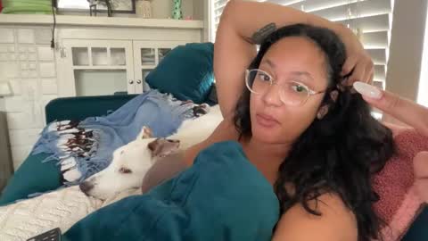 RIRI OR DREAMY online show from 11-11-25, 04:18