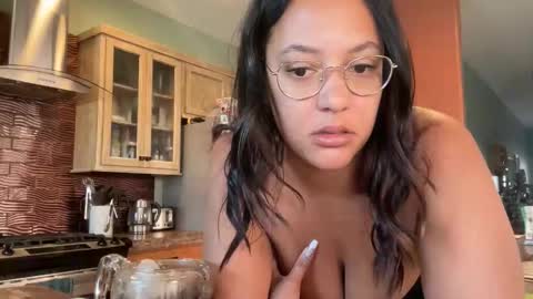 RIRI OR DREAMY online show from 04-23-26, 02:19