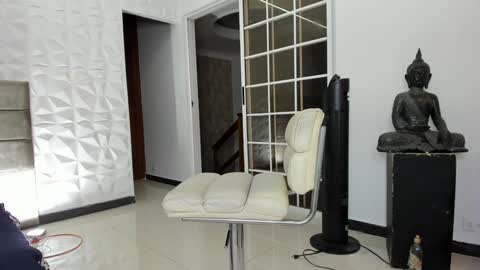 Snapshot of drekev_ chatting on 01-05-25, 01:56 Kevin online show from 01-05-25, 01:56