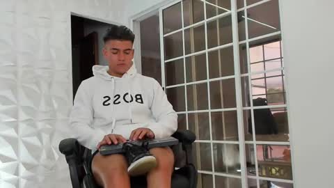 Snapshot of drekev_ chatting on 02-27-25, 11:31 Kevin online show from 02-27-25, 11:31