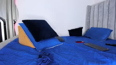 Snapshot of drekev_ chatting on 09-24-25, 12:25 Kevin online show from 09-24-25, 12:25