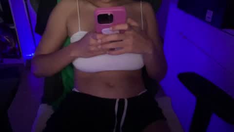 Snapshot of drella255 chatting on 08-06-26, 12:56 Drella255 online show from 08-06-26, 12:56
