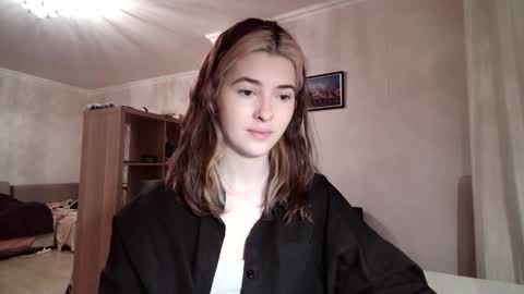 Dia online show from 02-05-26, 04:11