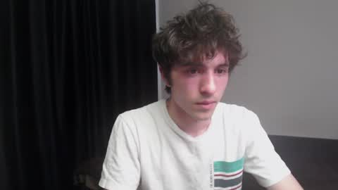 Snapshot of dress_air chatting on 05-02-26, 04:50 Air online show from 05-02-26, 04:50