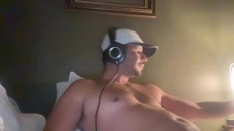 Snapshot of drewdrewboy chatting on 07-26-26, 03:04 DrewDrewBoy online show from 07-26-26, 03:04
