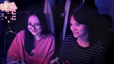 Snapshot of drillhouse_ chatting on 10-04-25, 03:26 Tara Sonny online show from 10-04-25, 03:26