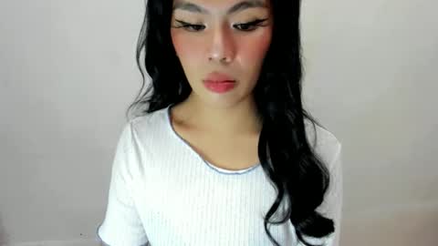 Snapshot of dripqueenxoxo chatting on 09-11-25, 03:01 miss. Erika online show from 09-11-25, 03:01