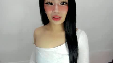 Snapshot of dripqueenxoxo chatting on 09-21-25, 08:49 miss. Erika online show from 09-21-25, 08:49