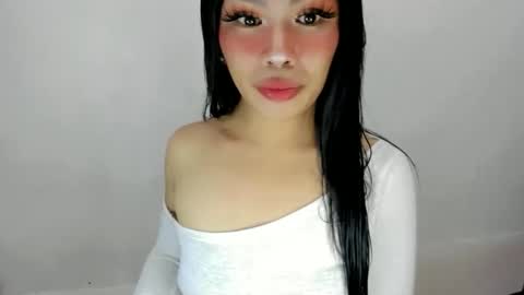 Snapshot of dripqueenxoxo chatting on 09-23-25, 09:45 miss. Erika online show from 09-23-25, 09:45