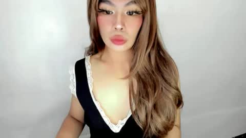 miss. Erika online show from 11-02-25, 06:49