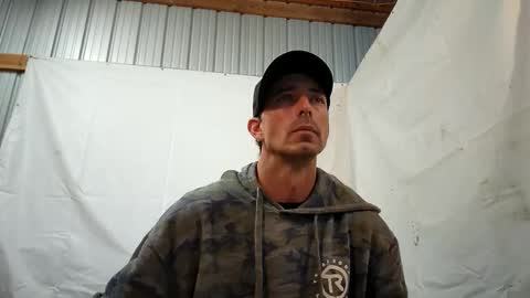 Inexperienced catfish online show from 05-01-26, 05:39
