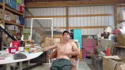 Inexperienced catfish online show from 05-13-26, 11:33