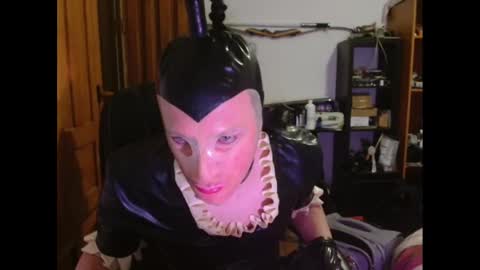 Snapshot of drone1397 chatting on 01-15-25, 09:51 Drone1397 online show from 01-15-25, 09:51