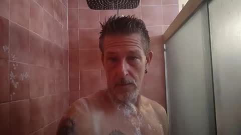 drummerboy72 online show from 11-20-25, 01:44