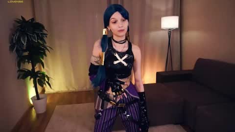 Polly day and Amelia night online show from 03-08-25, 06:21