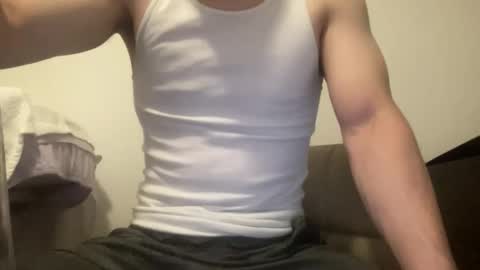 Snapshot of drveucrzy chatting on 06-06-26, 12:49 driveucrzy online show from 06-06-26, 12:49